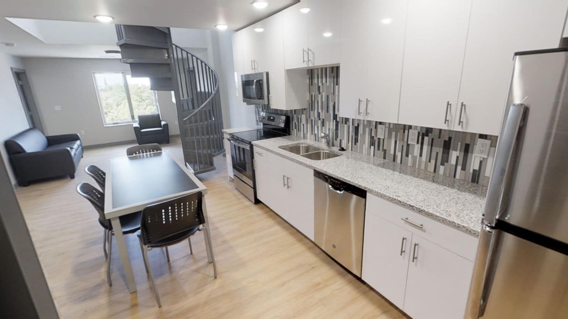 Champaign Apartment: 615 S Wright