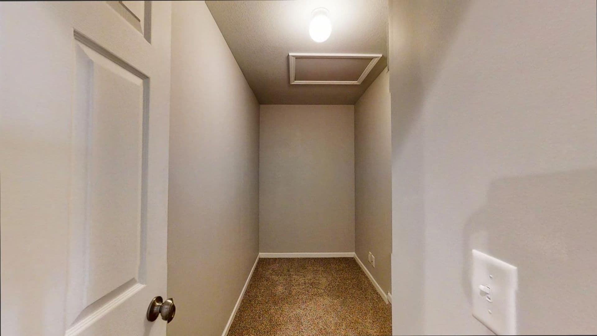 Mahomet Apartment: 901 Cates Dr