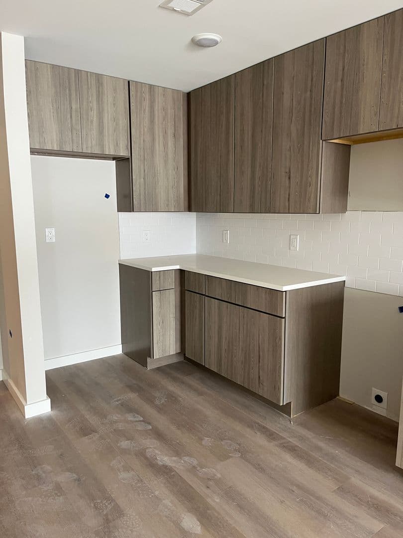 Champaign Apartment: 405 E Stoughton