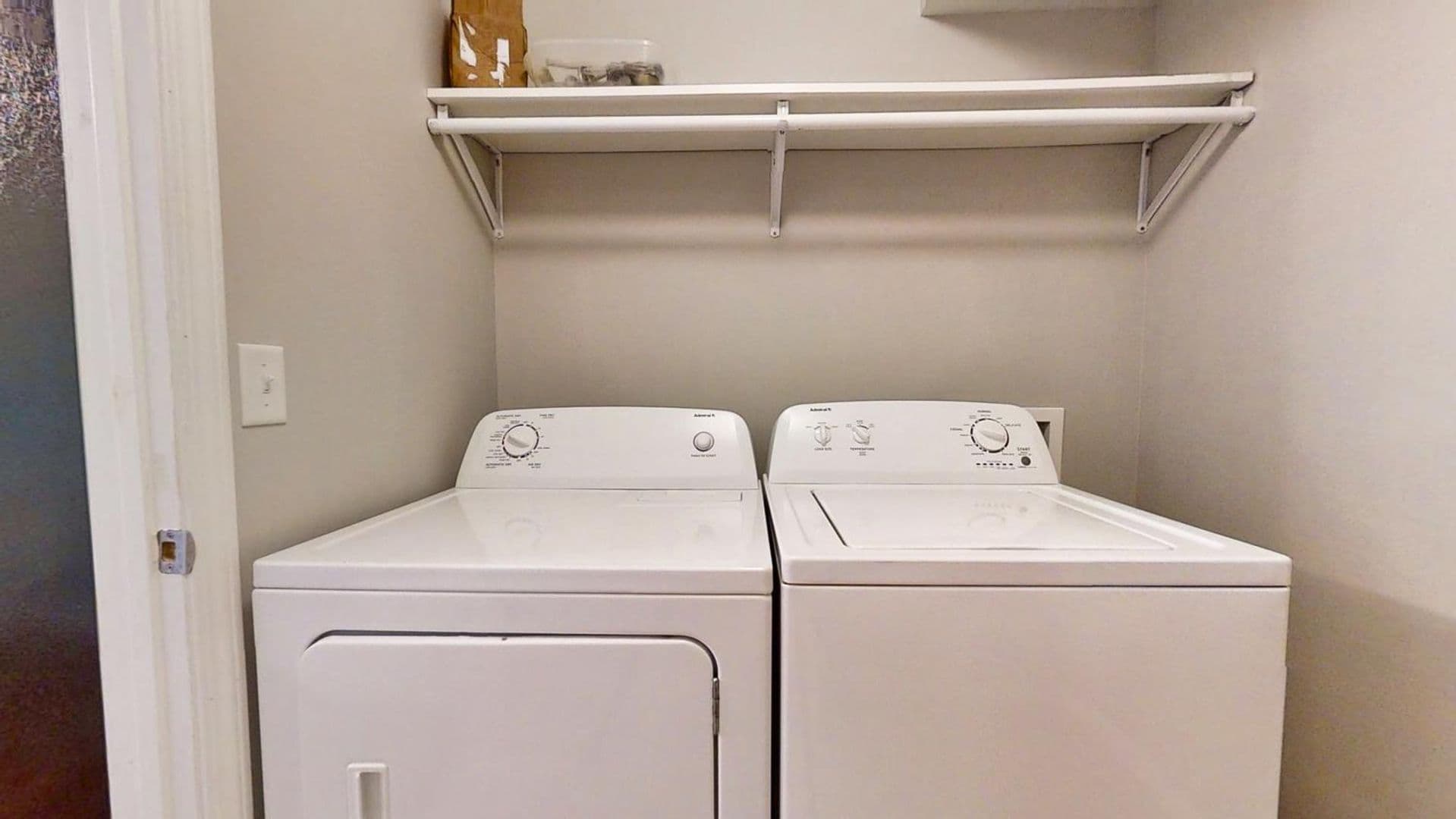 Mahomet Apartment: 901 Cates Dr