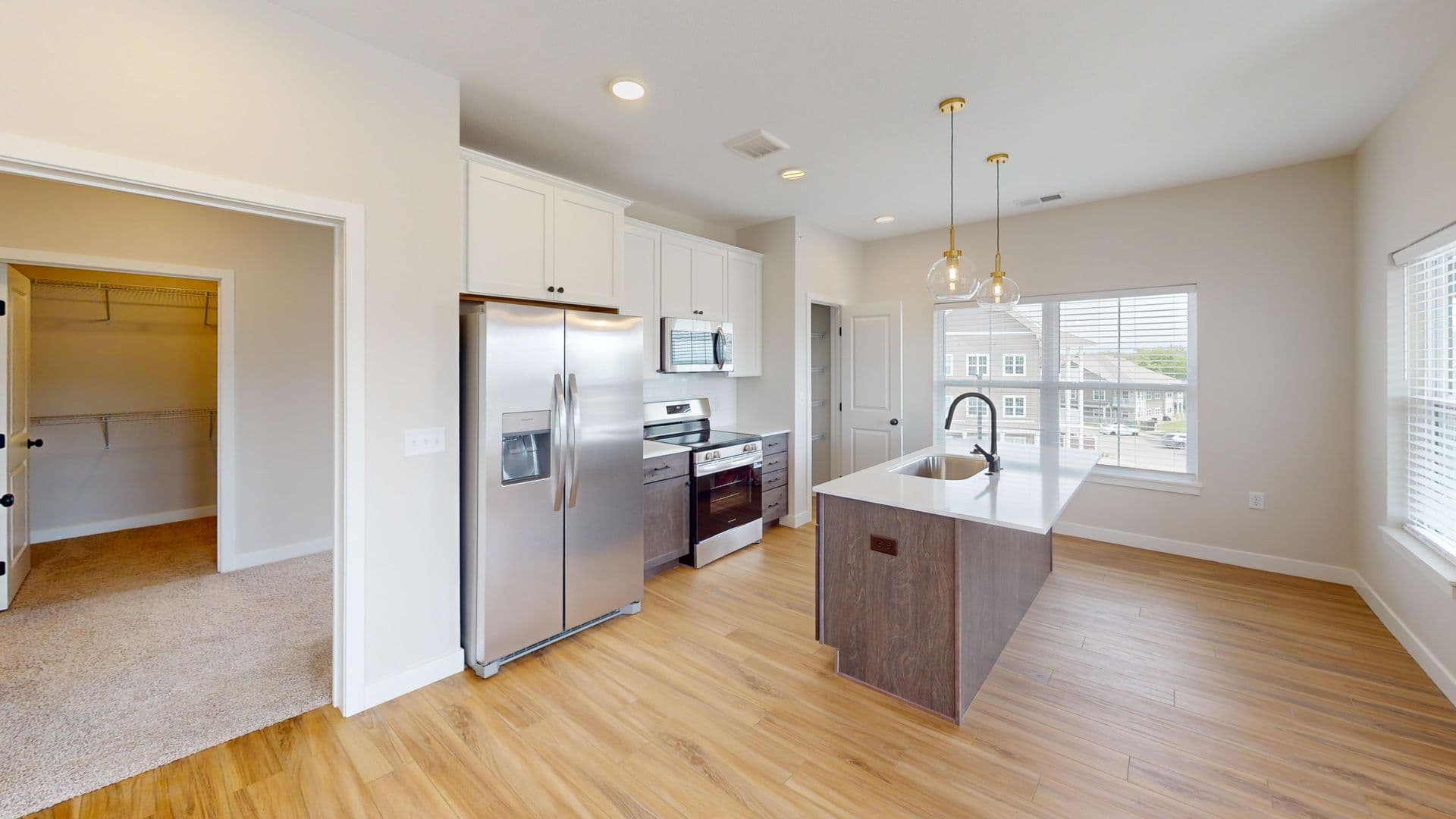 Normal Apartment: 1808 Carden Springs Circle
