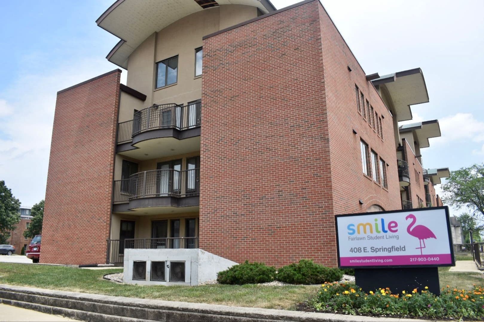 Champaign Apartment: 408 E Springfield