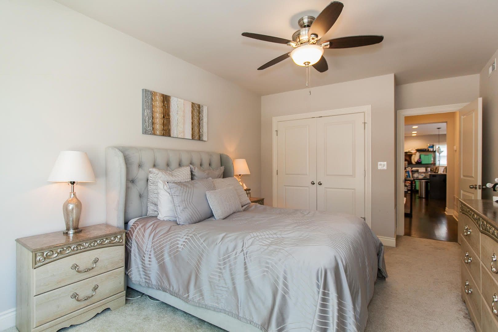 Chicago Apartment: 4206 N. Sacramento