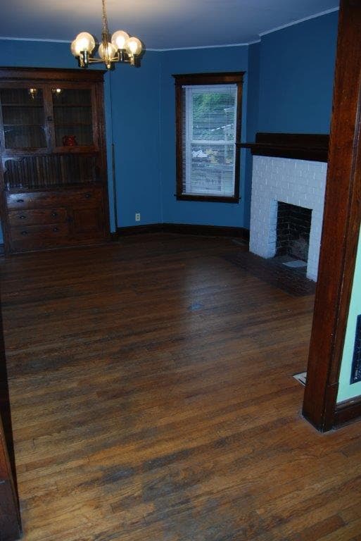 Evanston House: 827 Simpson St.
