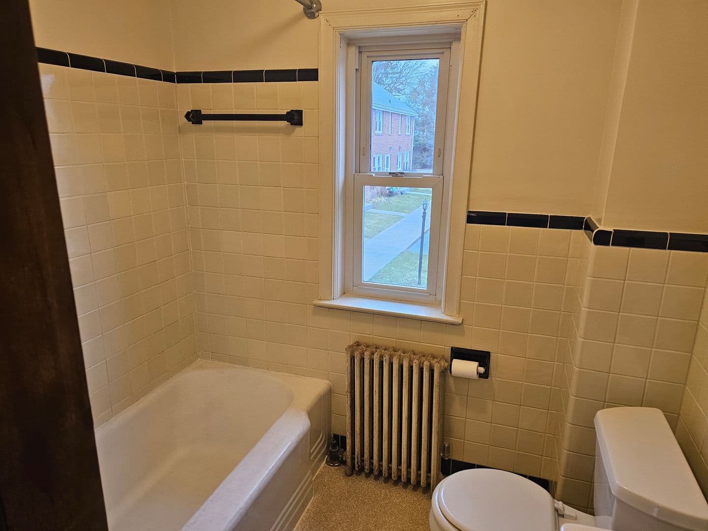 State College Apartment: 925 S Pugh Street