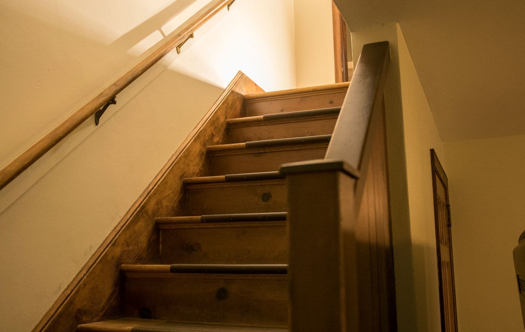 State College Apartment: 925 S Pugh Street