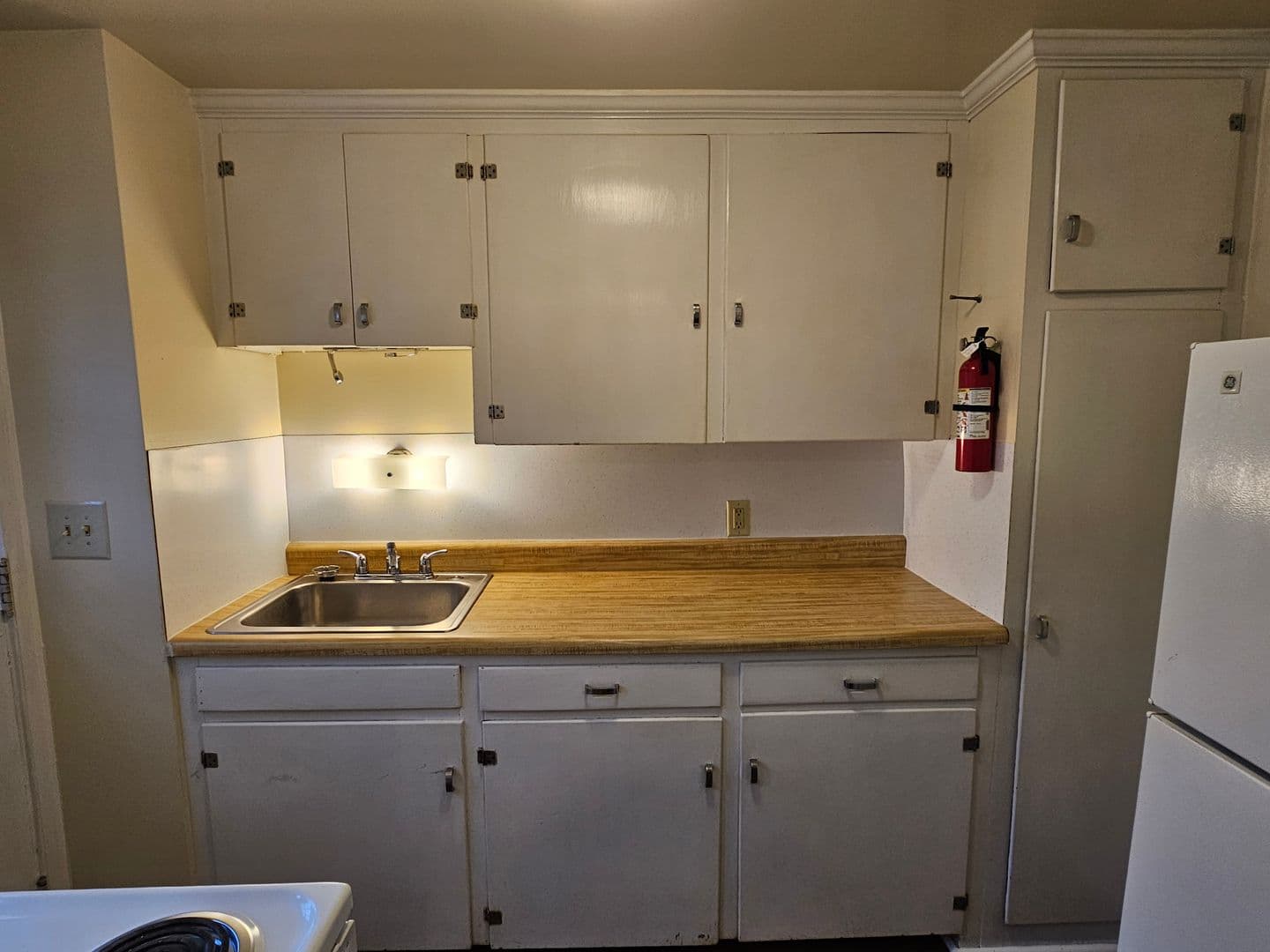 State College Apartment: 925 S Pugh Street