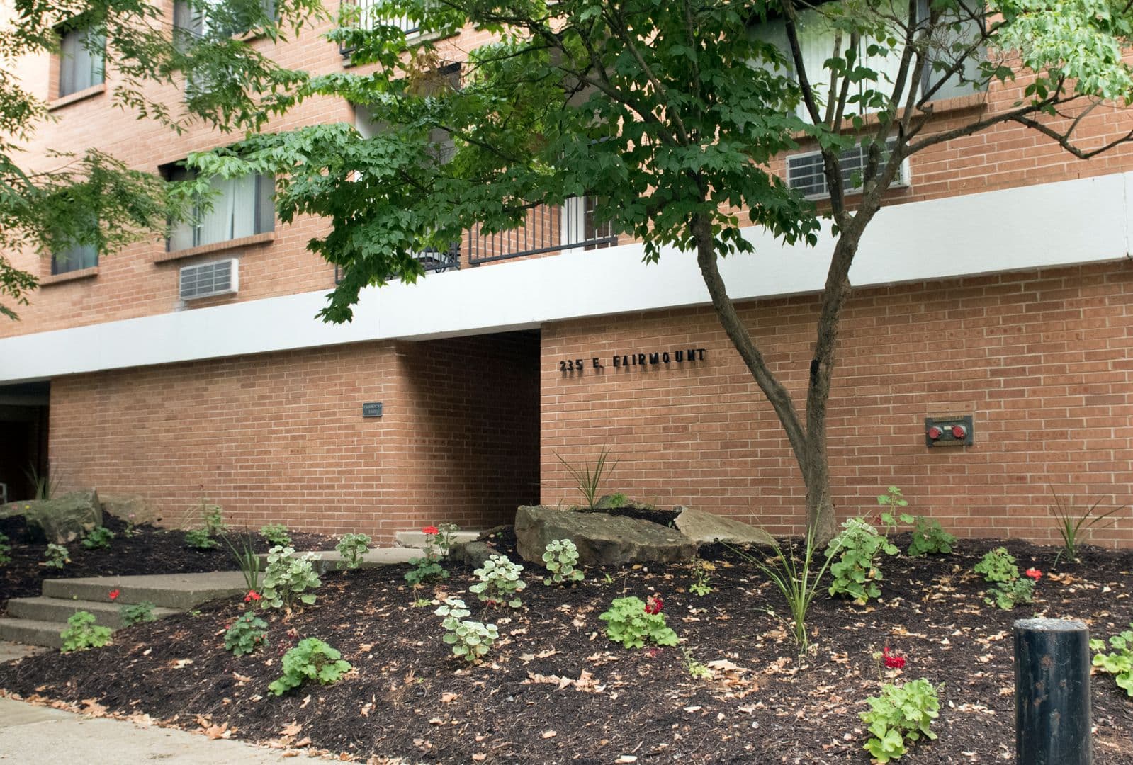 State College Apartment: 235 East Fairmount Ave