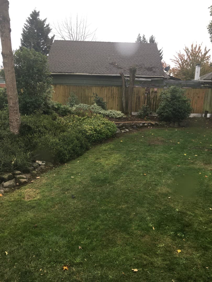 Portland House: 1037 NE 104th Ave