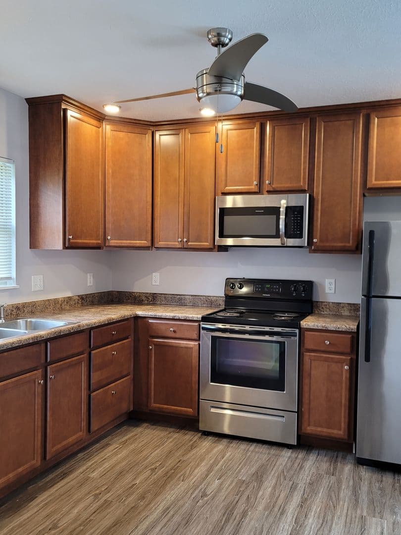 New Martinsville Townhome: 61 Mornings Circle