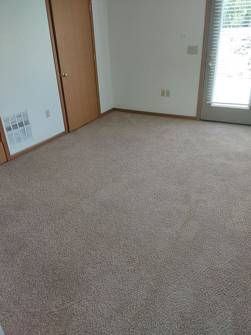 Wheeling Townhome: 225 Cerise Lane; Apt 905