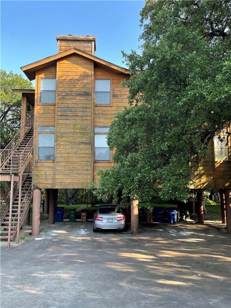Austin Apartment: 5309-C Indio Dr