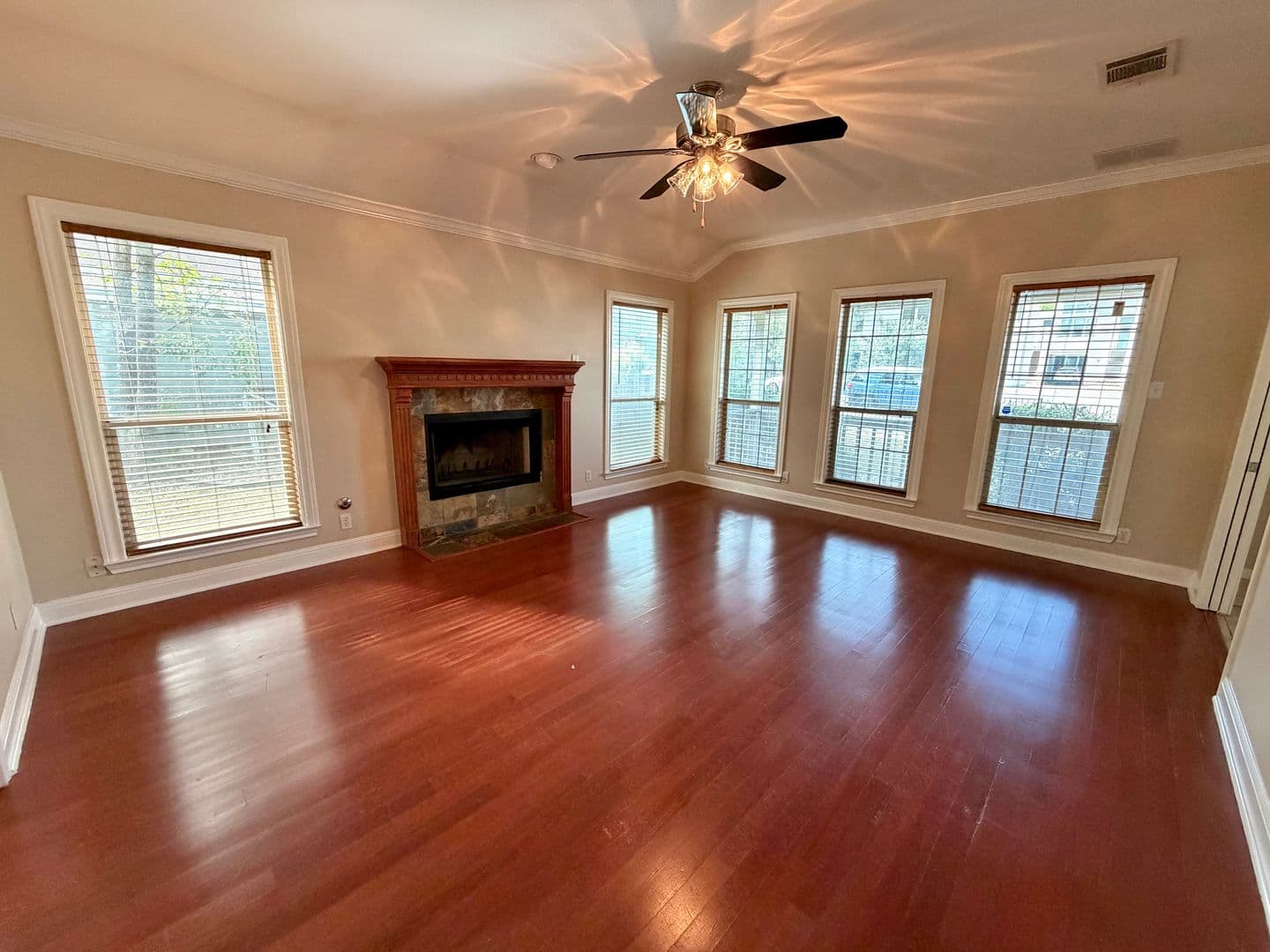 Austin House: 1506-A North Street
