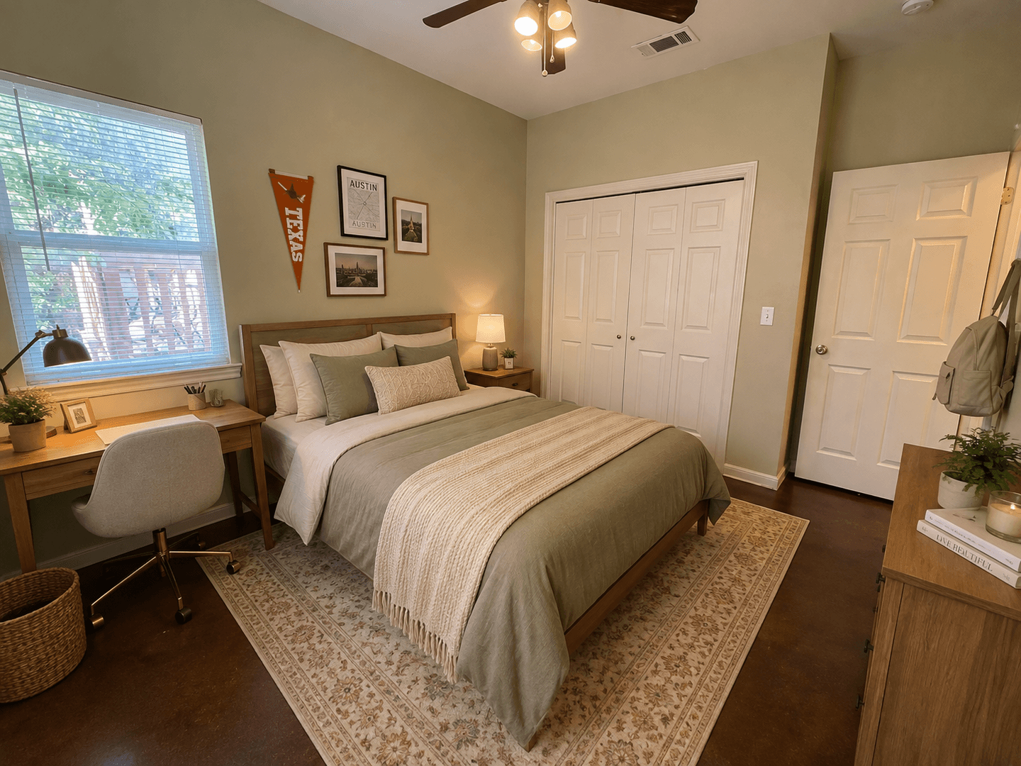 Austin House: 5101-B Guadalupe