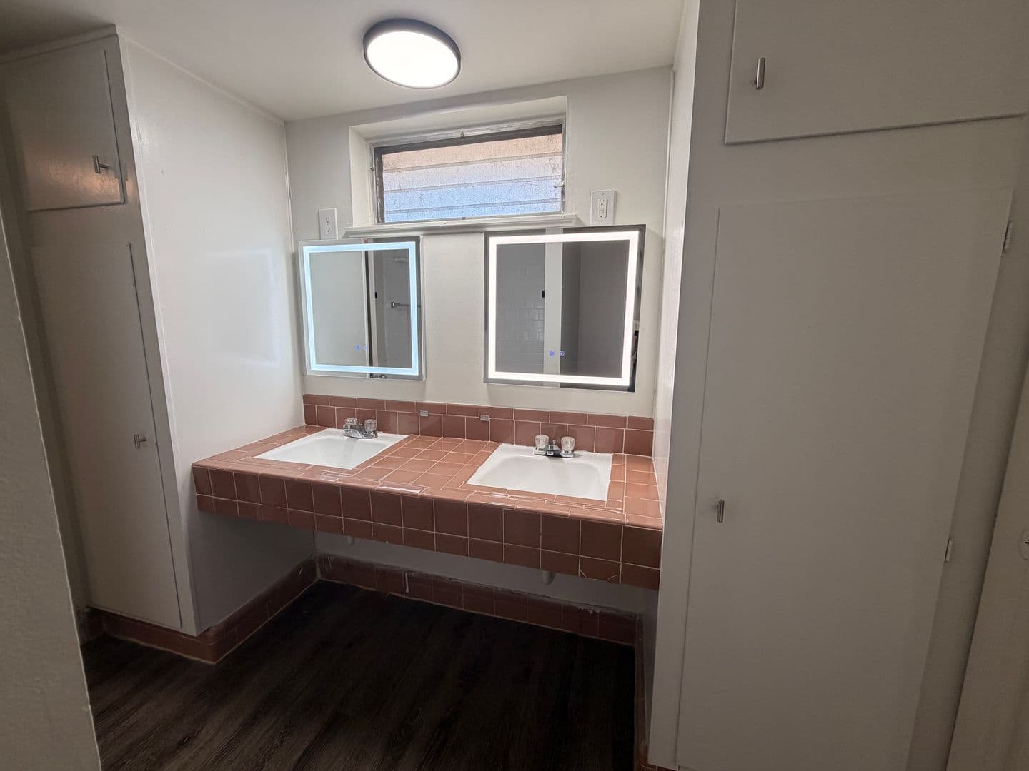 Austin Apartment: 3304 Red River