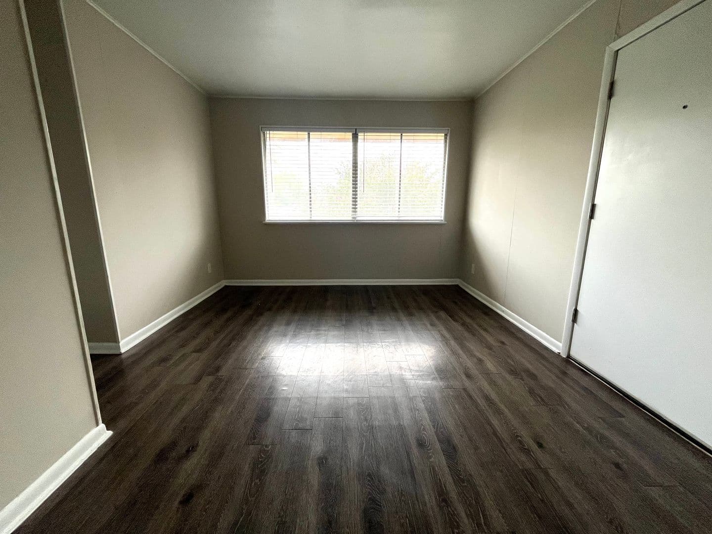 Austin Apartment: 3304 Red River