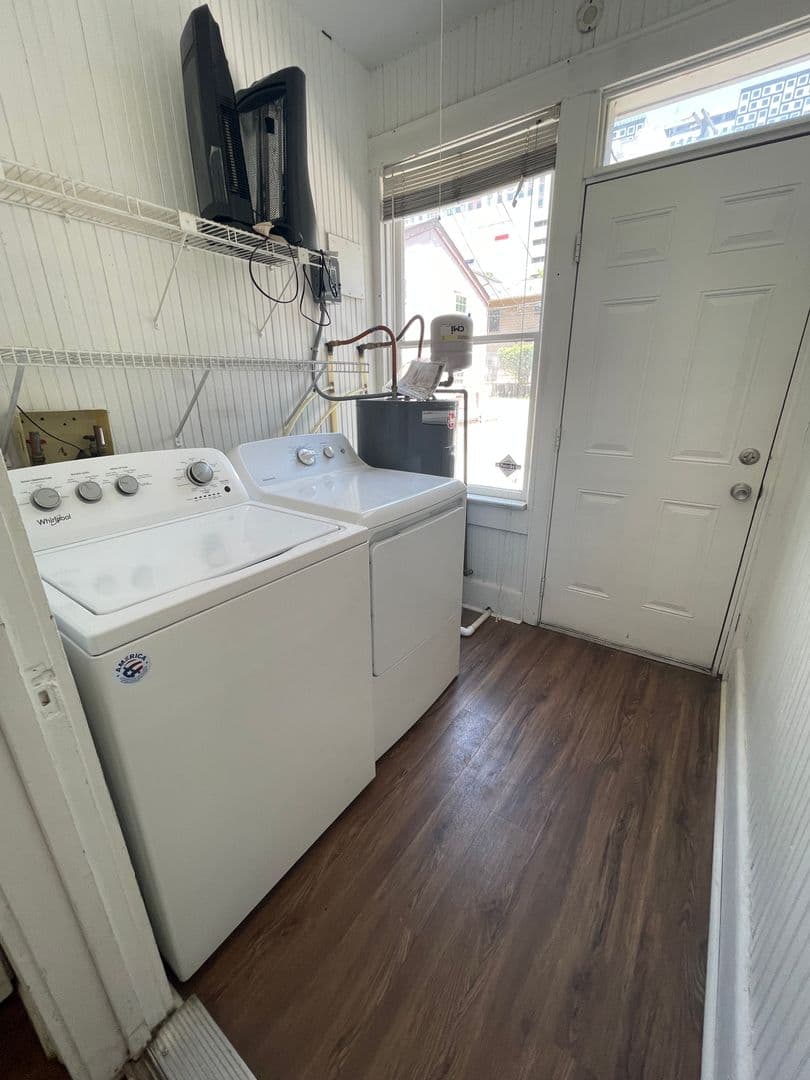 Austin House: 2200-A Rio Grande