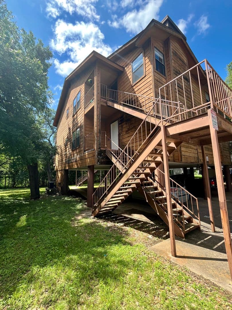 Austin Apartment: 5309-A Indio Dr