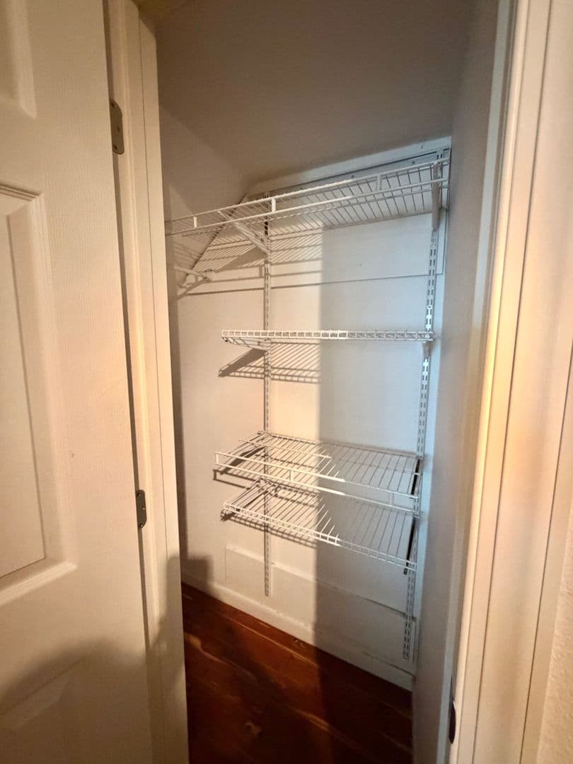 Austin House: 1410 W 51st St