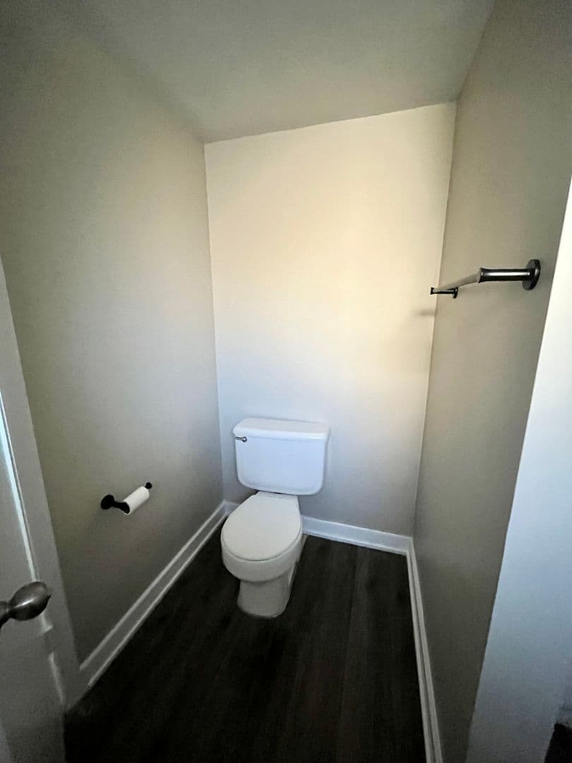 Austin Apartment: 3304 Red River