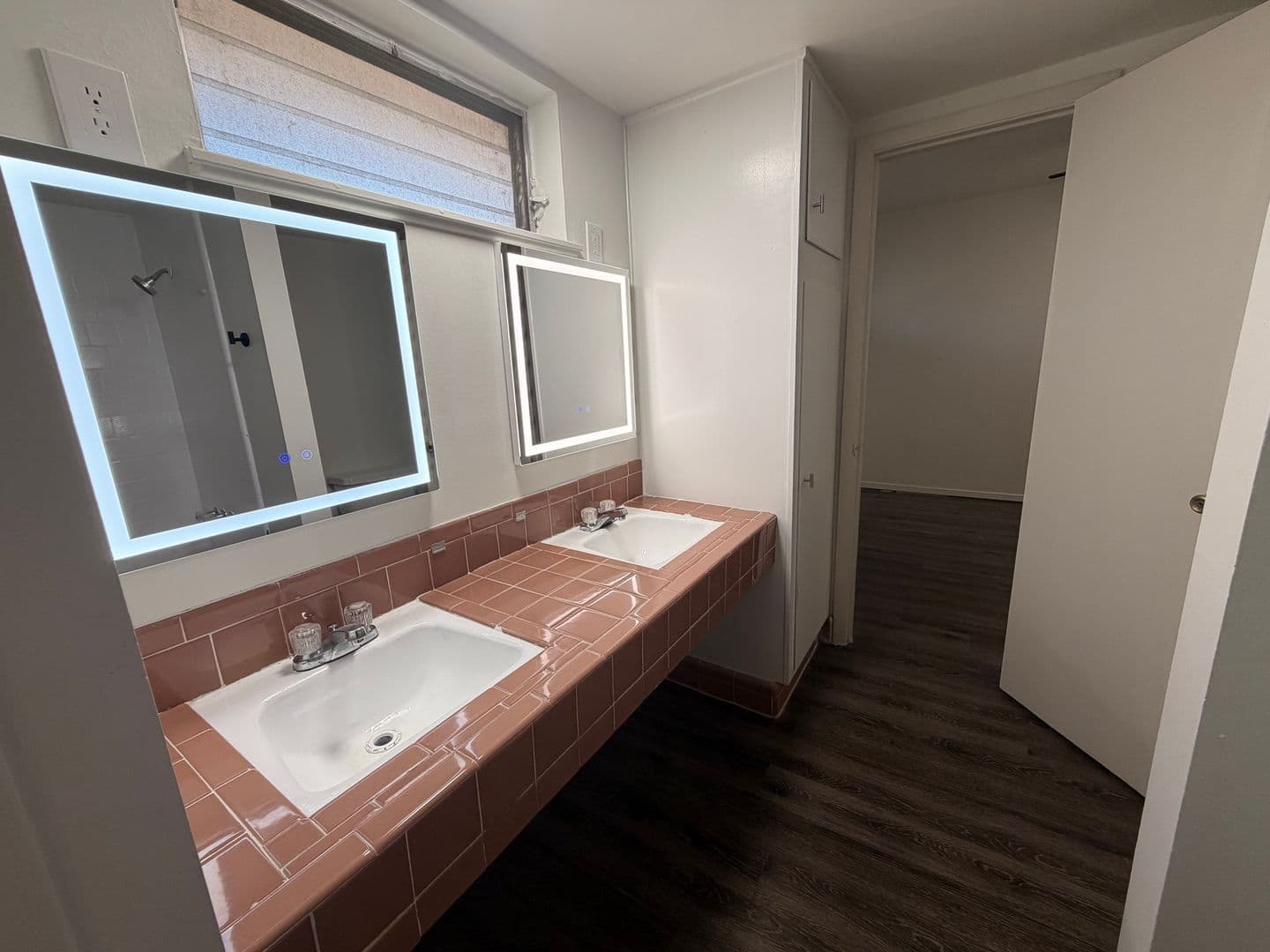 Austin Apartment: 3304 Red River