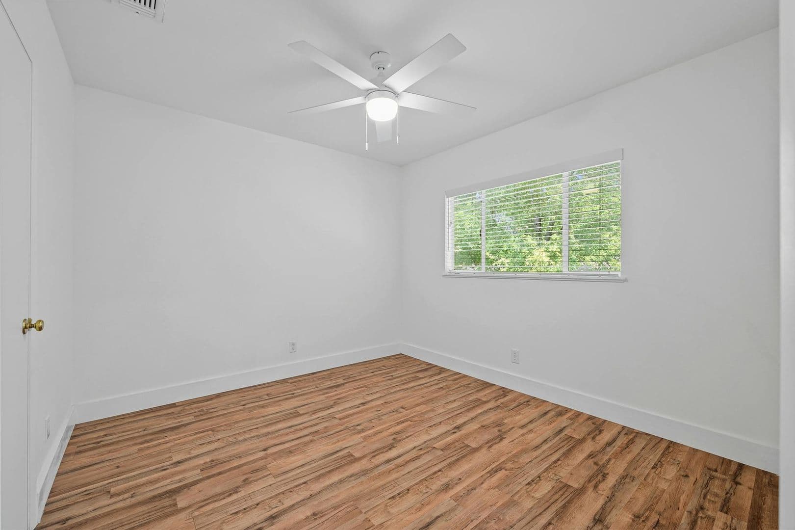 Austin Apartment: 2401 Winsted Ln