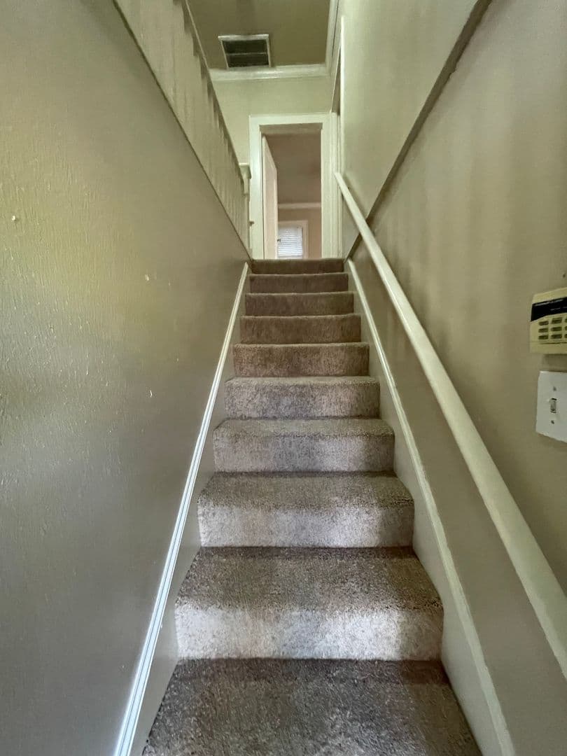 Austin House: 106-A E 38th St