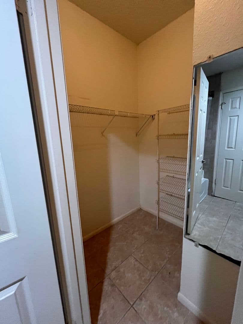 Austin Apartment: 3111 Tom Green