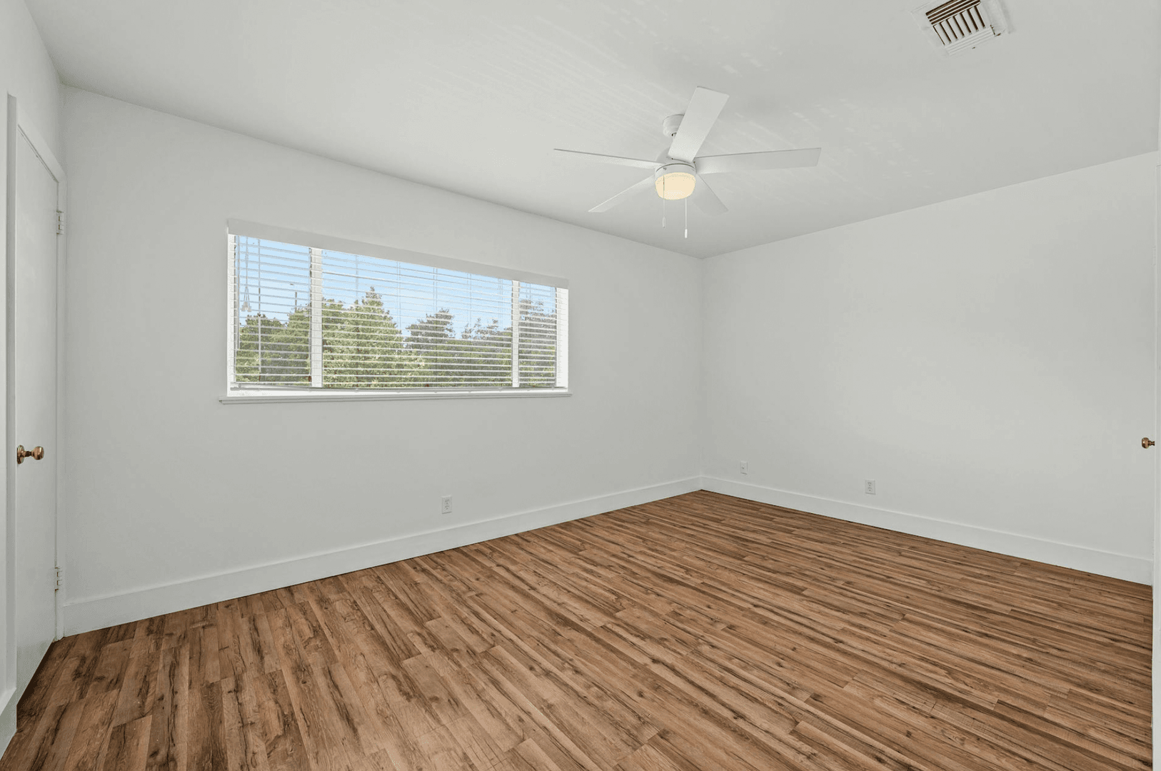 Austin Apartment: 2401 Winsted Ln