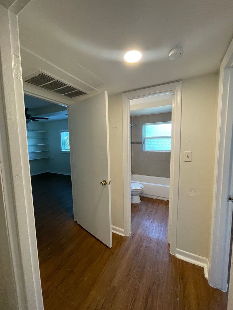 Austin Apartment: 3106 Duval Street