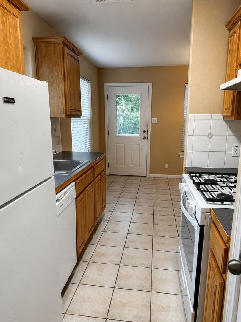 Austin House: 1506-B North Street