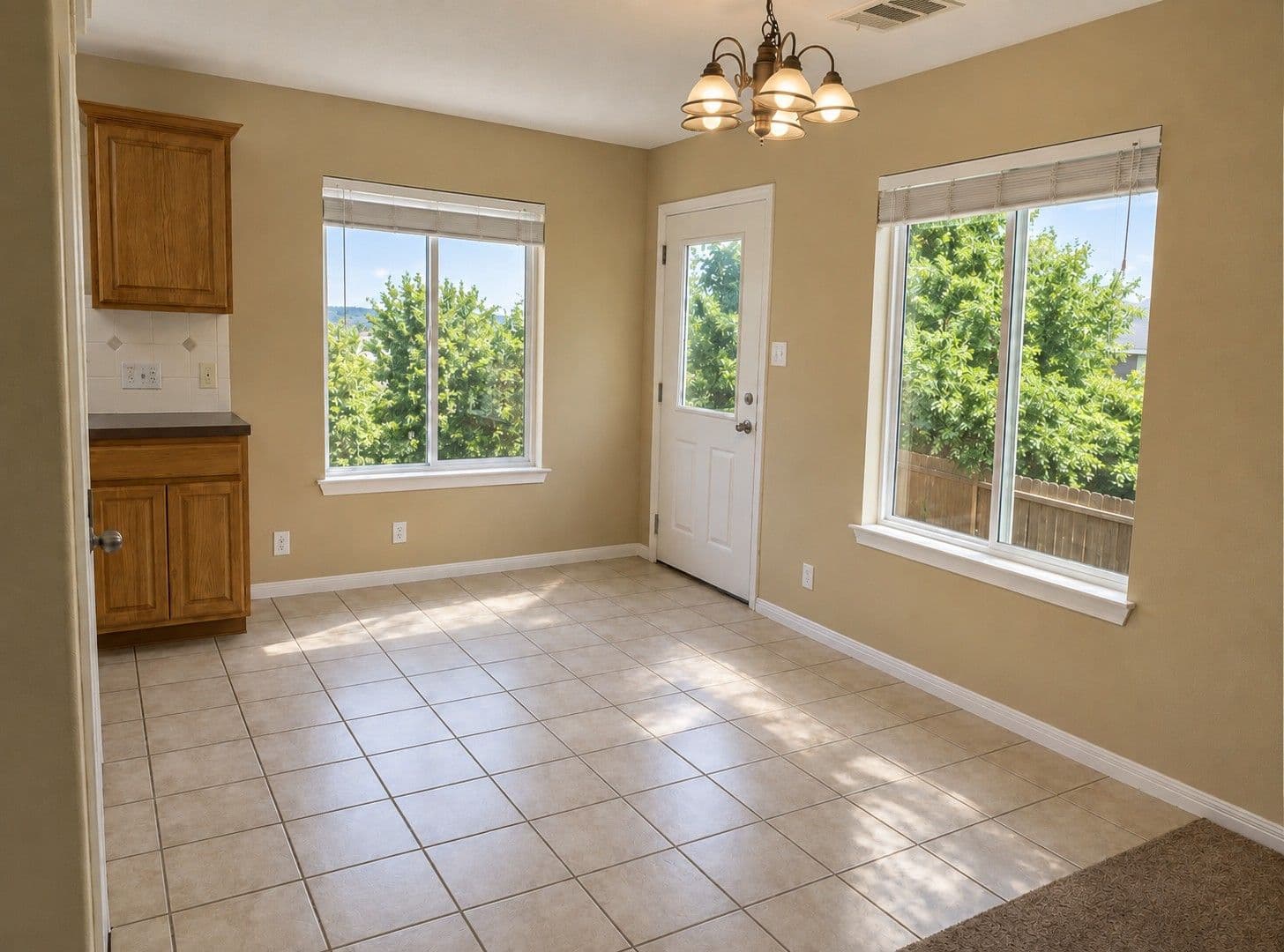 Austin House: 1506-B North Street
