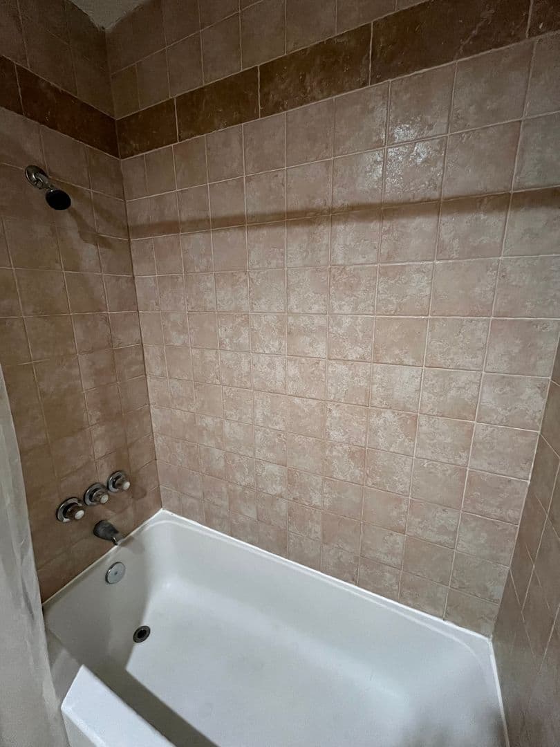 Austin Apartment: 3111 Tom Green