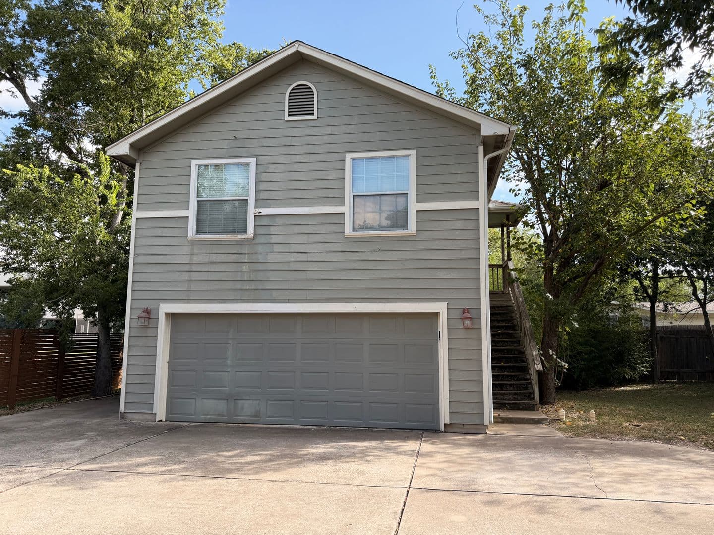 Austin House: 1506-B North Street