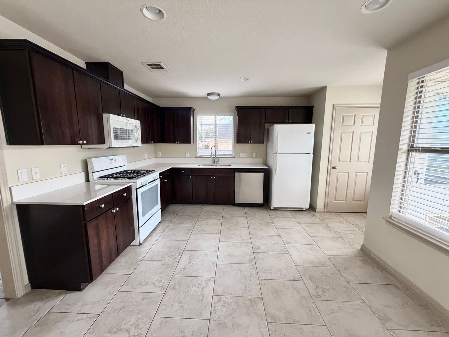 Austin House: 5413-A Roosevelt Avenue