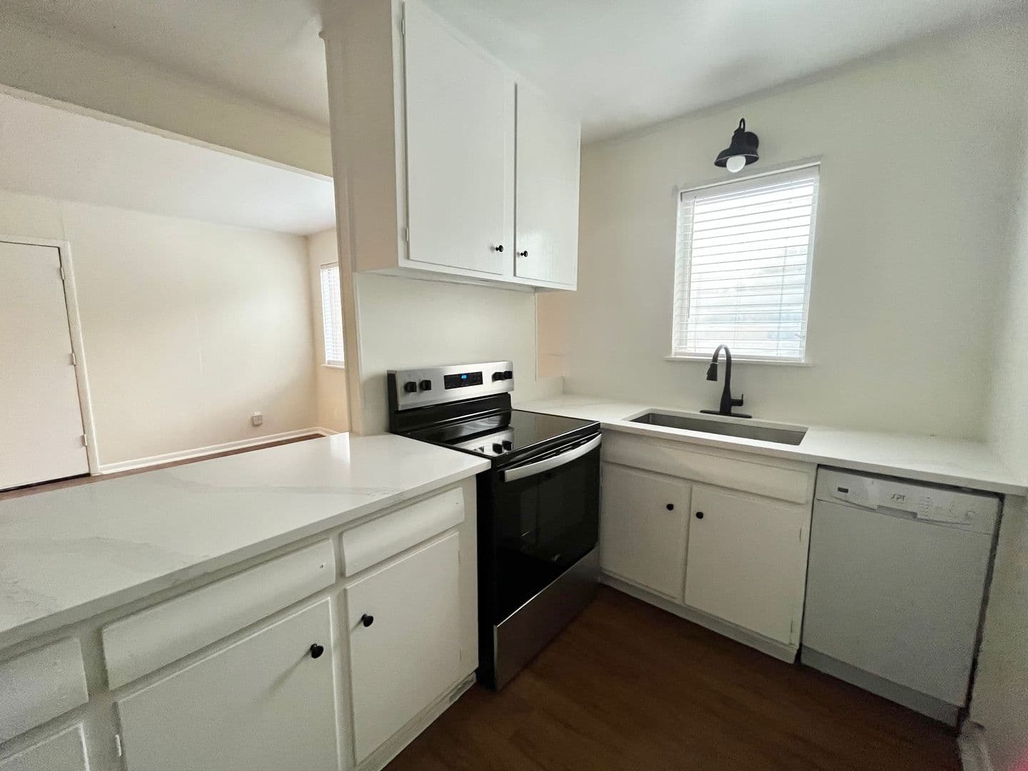 Austin Apartment: 3304 Red River