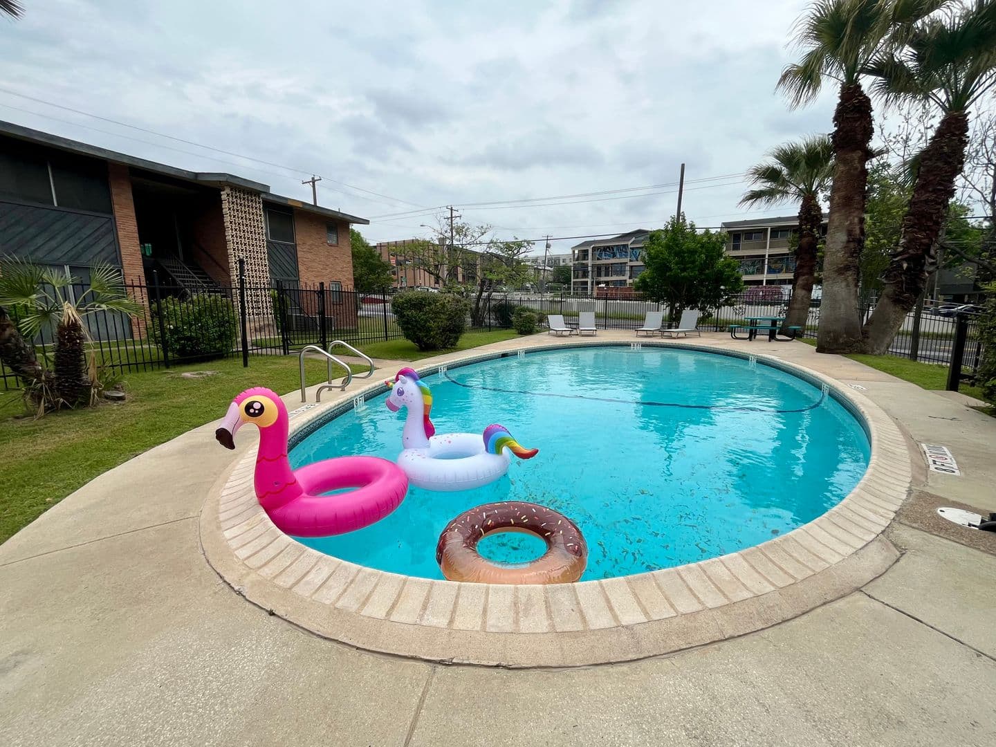 Austin Apartment: 3304 Red River