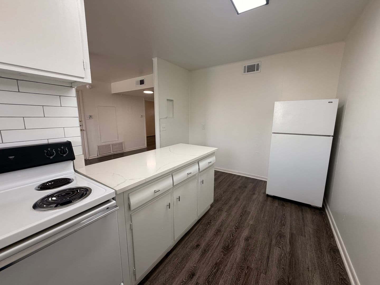 Austin Apartment: 3304 Red River
