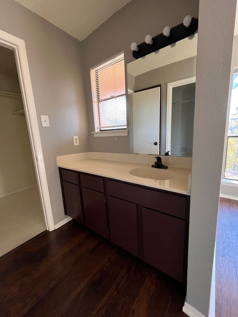 Austin Apartment: 5309-C Indio Dr