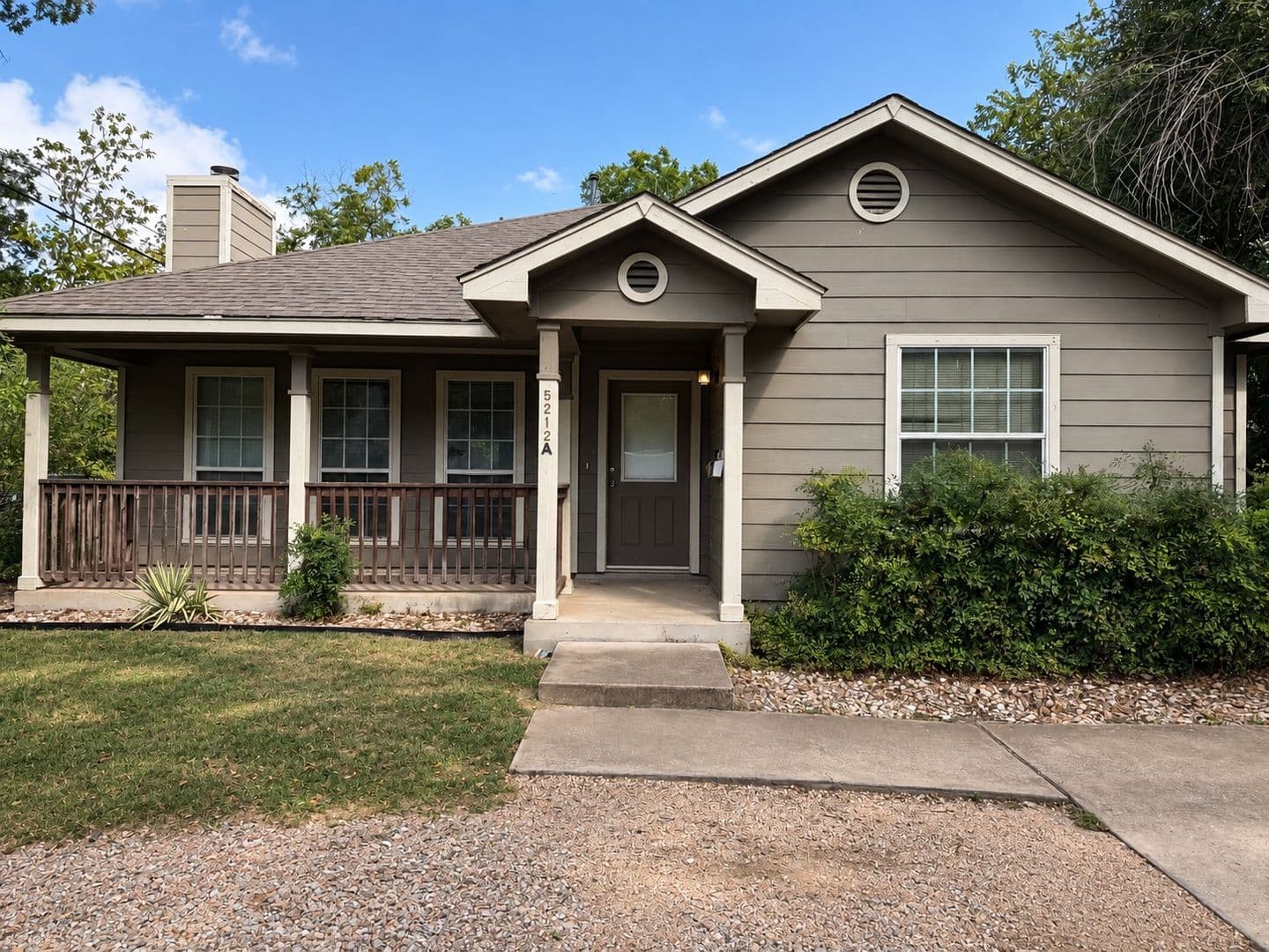 Austin House: 5212-A Guadalupe Street