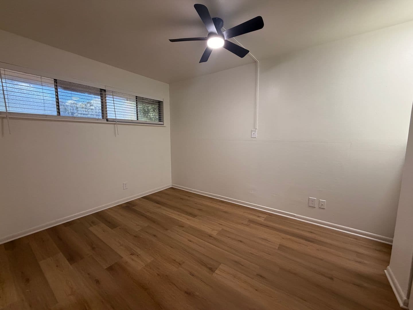 Austin Apartment: 3304 Red River