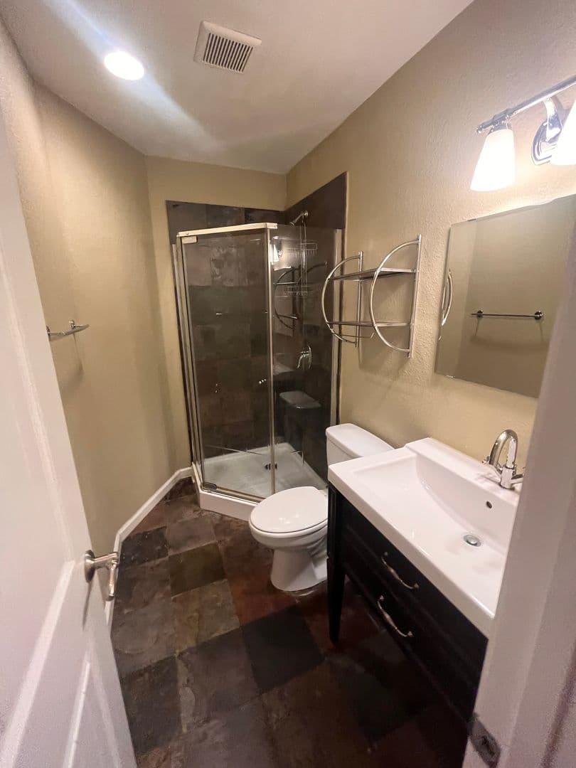 Austin House: 1038 E 43rd St.