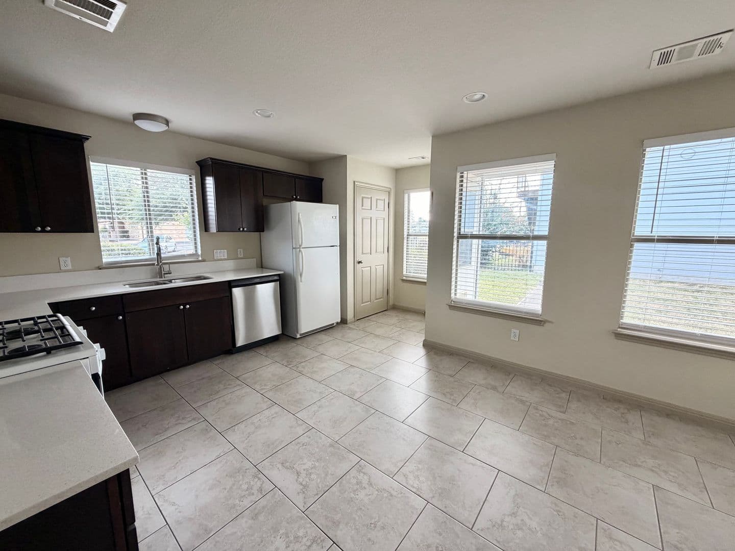 Austin House: 5413-A Roosevelt Avenue