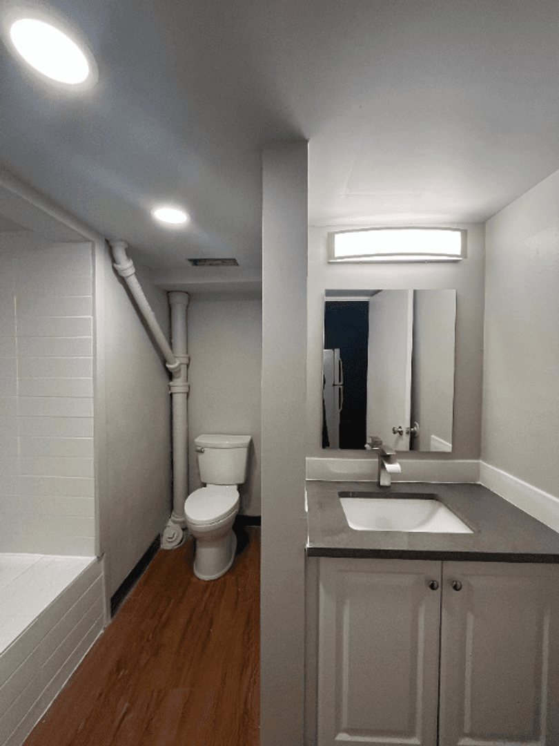 Austin Apartment: 3106 Duval Street