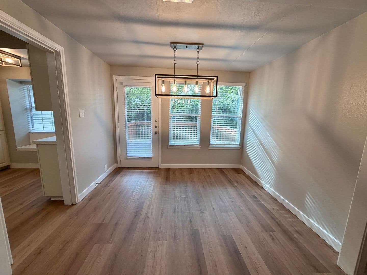 Austin House: 5101-A Guadalupe