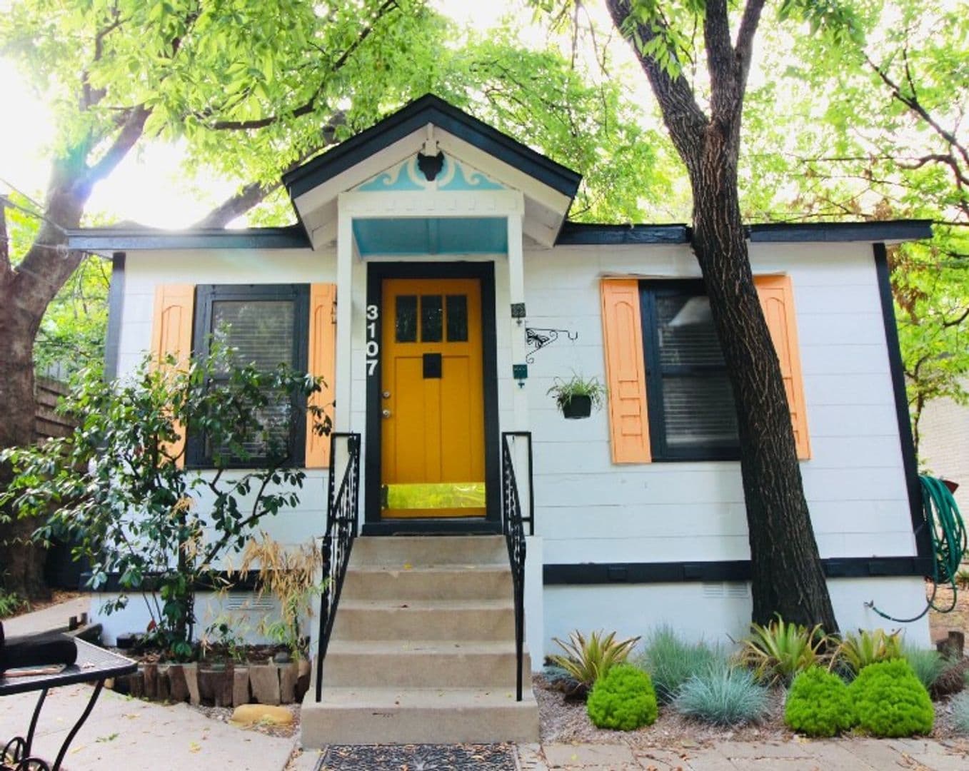 Austin House: 3107 Whitis