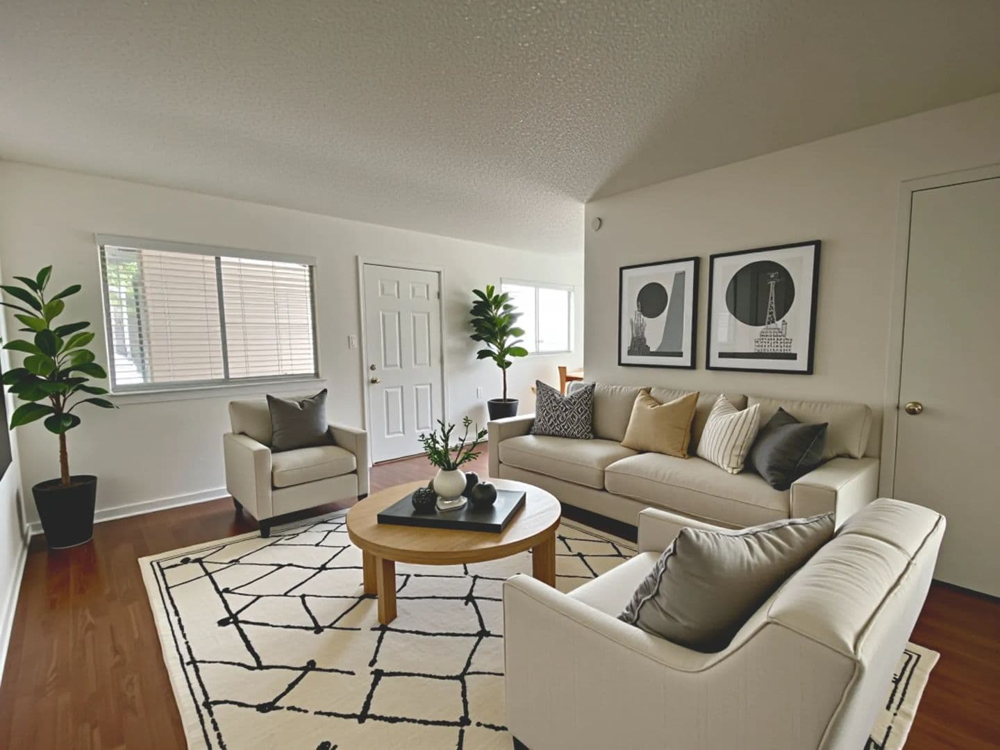 Austin Apartment: 3106 Duval Street