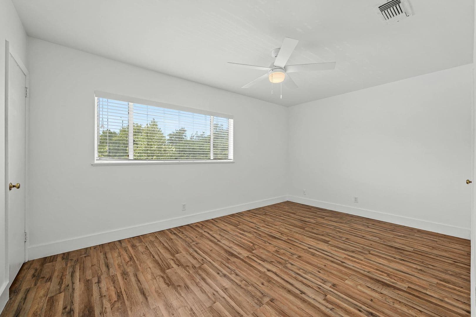 Austin Apartment: 2401 Winsted Ln