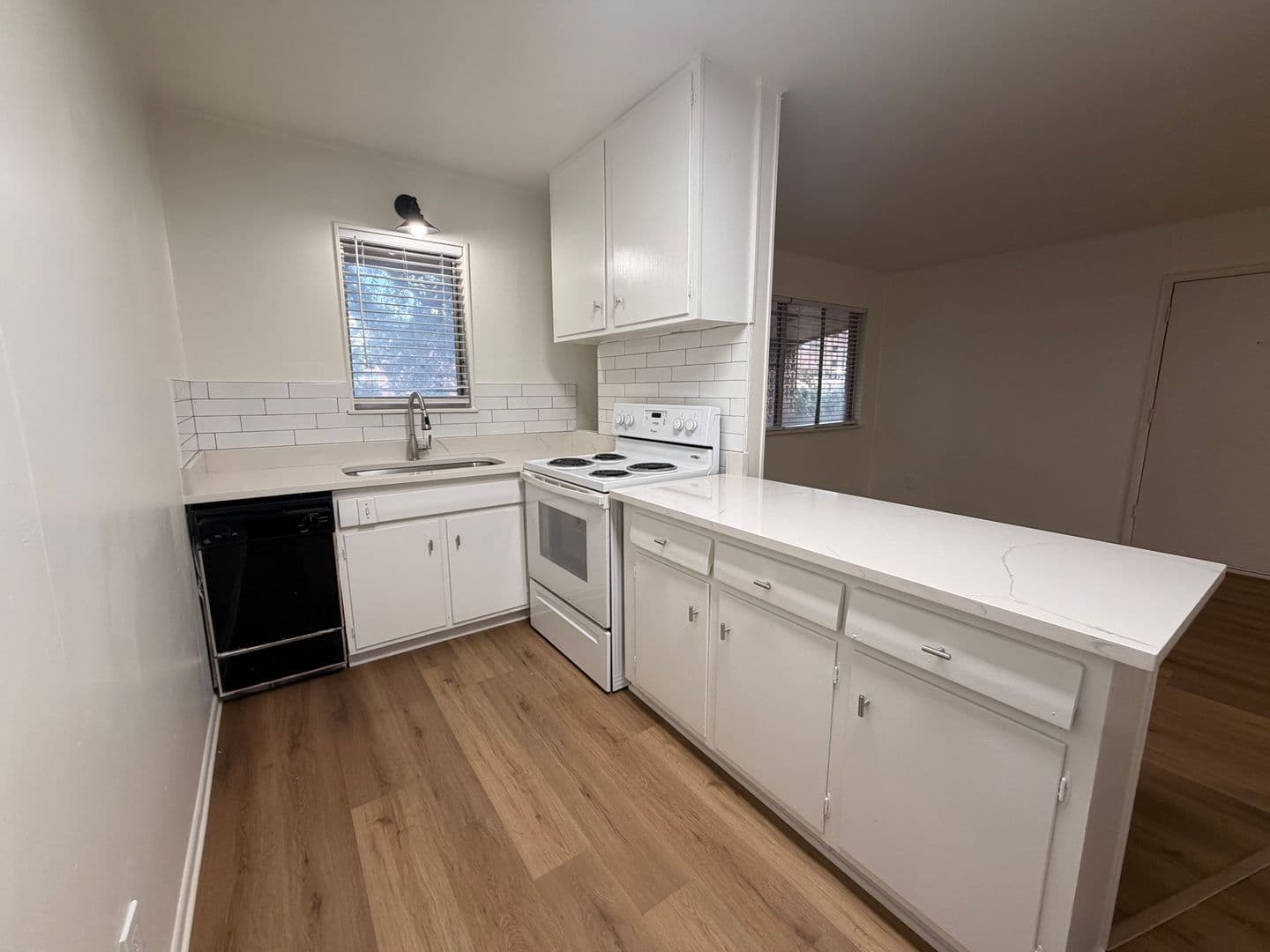 Austin Apartment: 3304 Red River