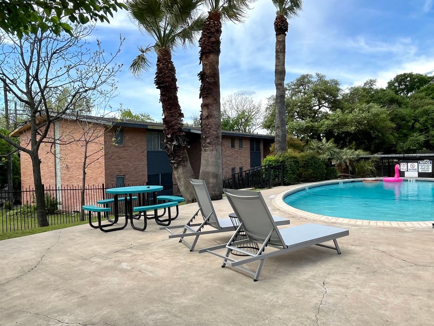 Austin Apartment: 3304 Red River